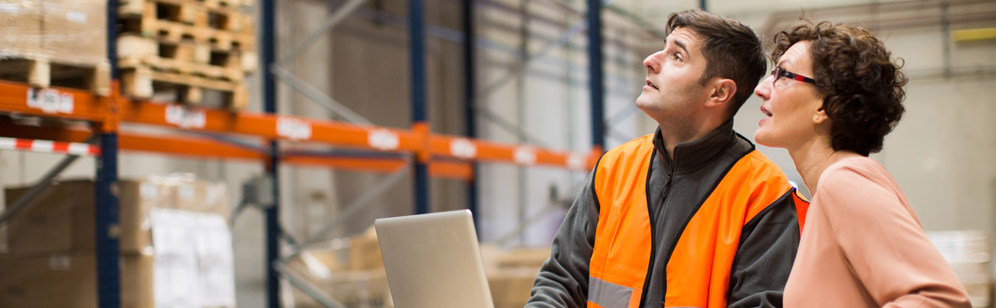 Warehouse-people-014-L.jpg