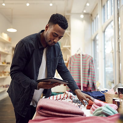 clothes-shop-min.jpg